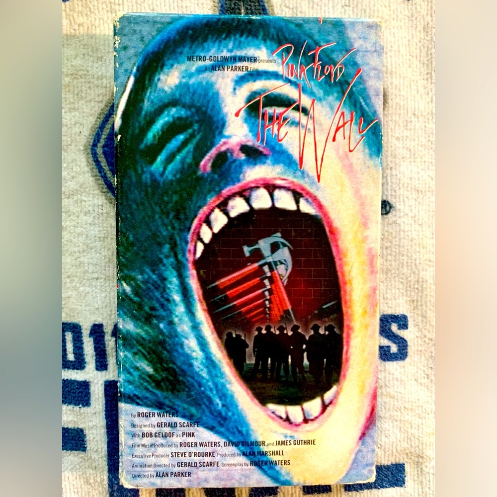 Pink Floyd: The Wall VHS 📼
